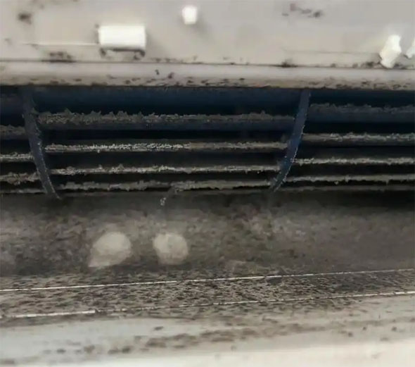 梨树空调吹的风有股烧焦味是怎么回事